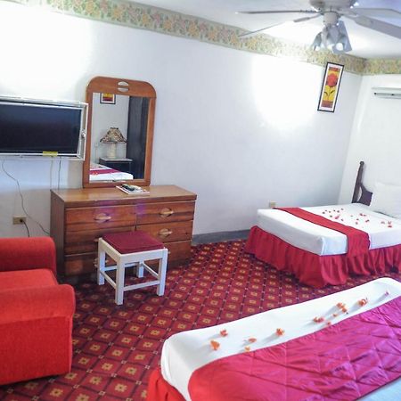Glorianna Hotel มอนเทโกเบย์ ภายนอก รูปภาพ