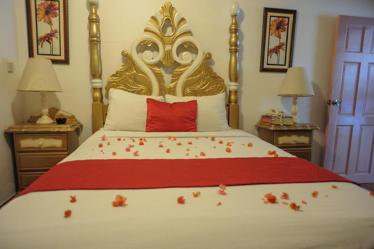 Glorianna Hotel มอนเทโกเบย์ ภายนอก รูปภาพ