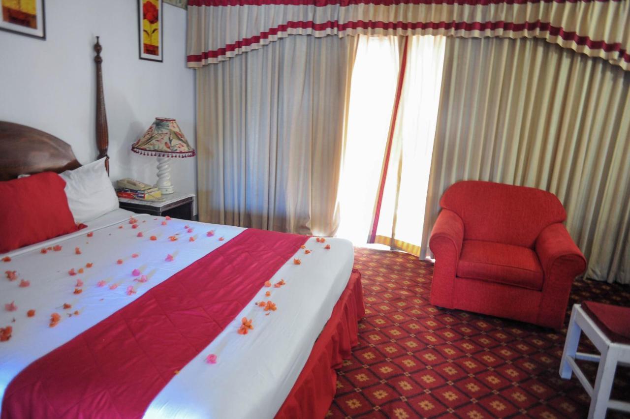 Glorianna Hotel มอนเทโกเบย์ ภายนอก รูปภาพ