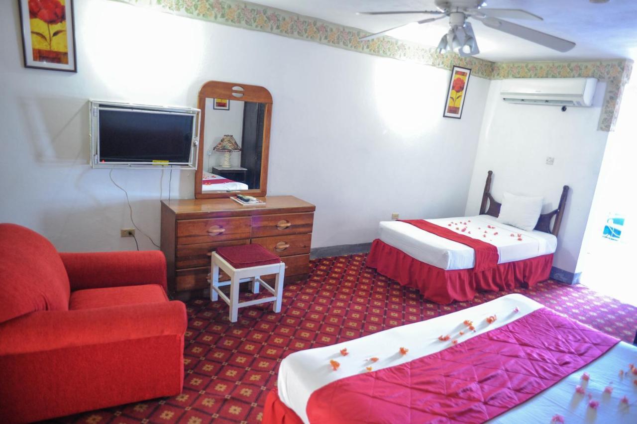 Glorianna Hotel มอนเทโกเบย์ ภายนอก รูปภาพ