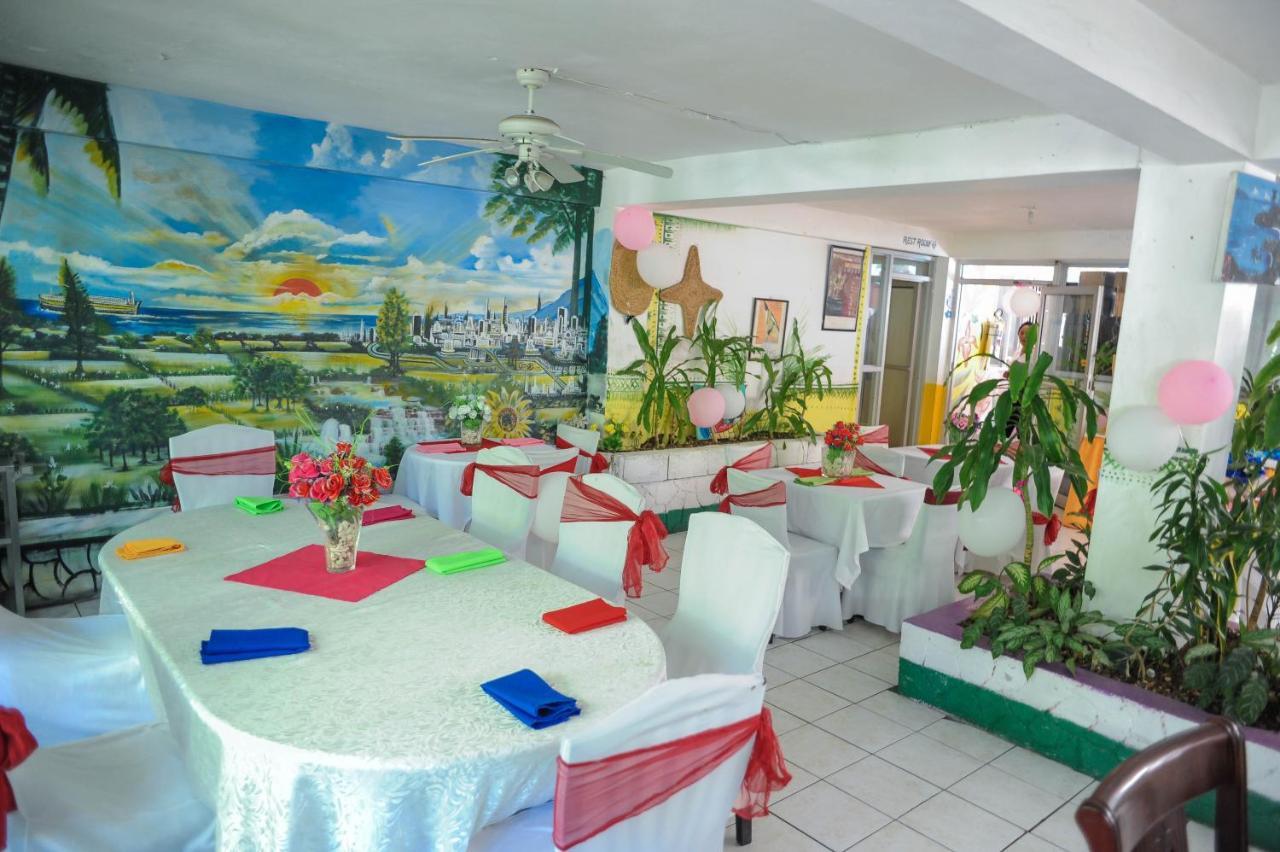 Glorianna Hotel มอนเทโกเบย์ ภายนอก รูปภาพ